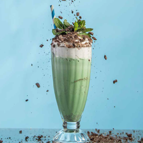  Roasted Strawberry Pavlova